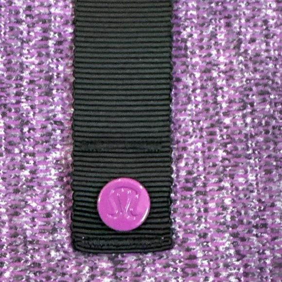 Lululemon Vinyasa Scarf Purple black Logo Snap Closure Women's One Size - Picture 3 of 4